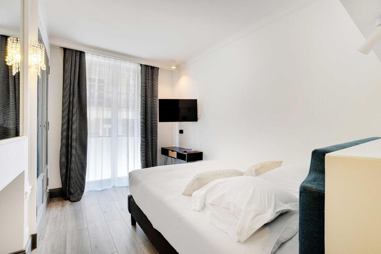 Magnifique Appartement - 2Br - 6P - Place De L'Etoile ปารีส ภายนอก รูปภาพ